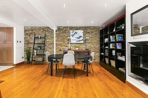 House | 2 bedrooms - Stylish Home Next To Paddington Station (London)
