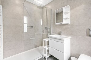 House, Smoking | 2 bedrooms - 2-bed Gated Home Next To Paddington Station (London)