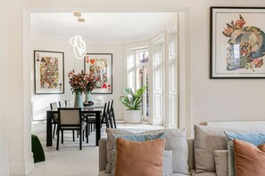 House - 8 Million Home Cadogan Square Access (London)