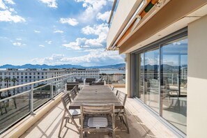 House, Smoking - 4 Bedroom Cannes Penthouse - Ocean View (Cannes)
