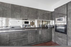 Apartment - Royal Residence - Steps Away From Hyde Park (London)
