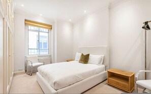 Apartment | 3 bedrooms - Luxury 3BR Mayfair Apartment Near Green Park (London)