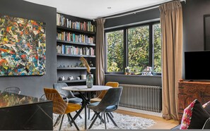 2 bedrooms - Luxury Kensington Penthouse With Huge Roof Terrace (London)