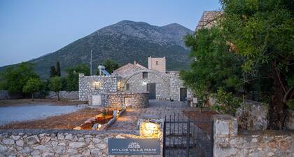 Mylos Villa Mani