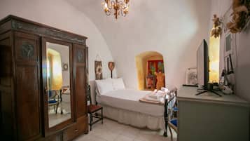 Hus, 1 soverom, røyk, terrasse | 1 soverom, barnesenger (inkludert) og sengetøy