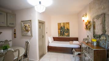 Hus, 1 soverom, røyk, terrasse | Oppholdsrom