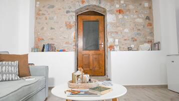 House, 3 Bedrooms, Terrace, Sea View | Living room