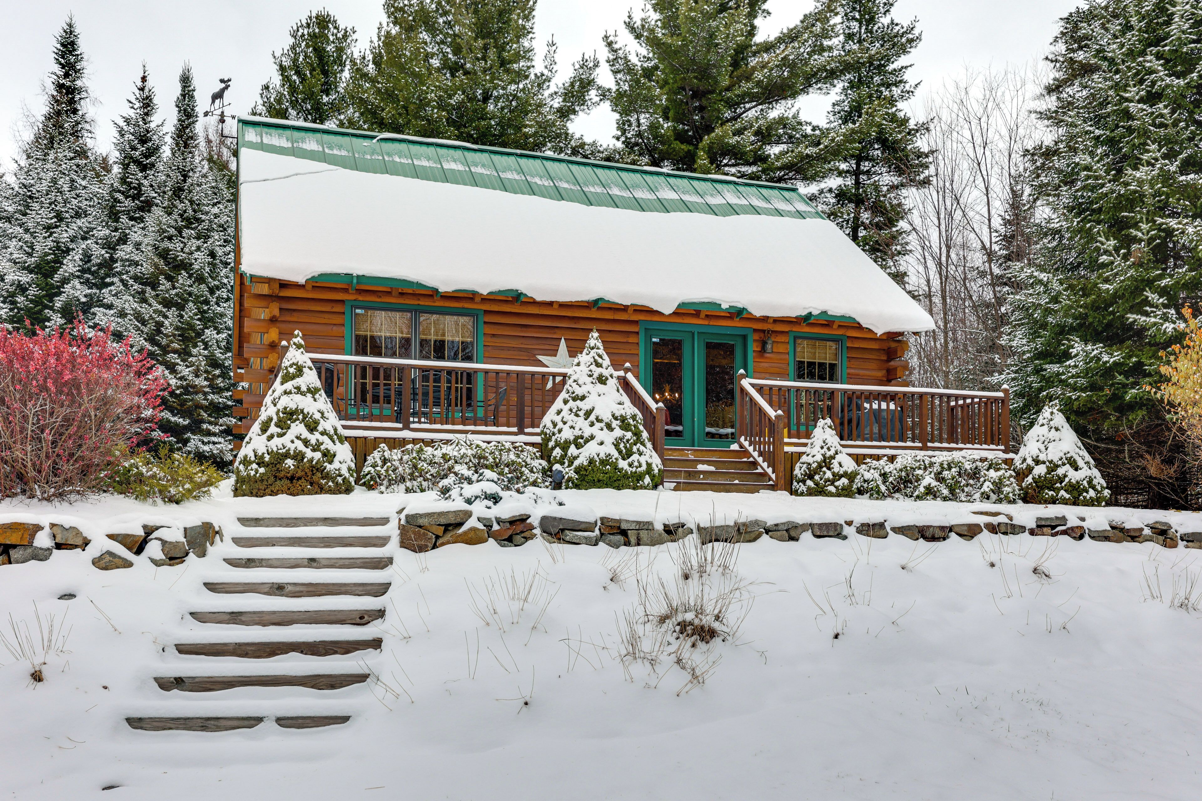 House (3 Bedrooms) | Exterior