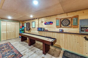 House (3 Bedrooms) | Interior - Game Room, Deck! Cozy Ski Cabin Near Sugarloaf (Stratton)