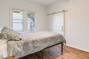 Casa (2 Bedrooms) | Interior