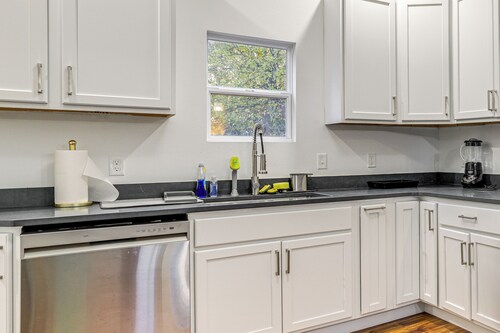Pet-friendly Joplin Home Near Route 66 & Downtown