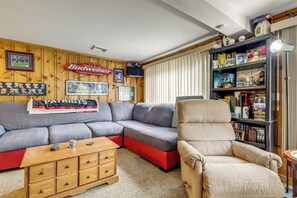 Apartment (0 Bedroom) | Interior - Hike & Explore Western Mass: Peaceful Studio (Palmer)