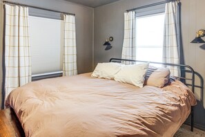 Rumah (2 Bedrooms) | Interior