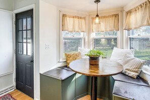 Rumah (2 Bedrooms) | Interior