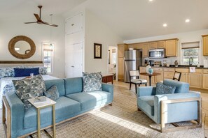 Apartment (0 Bedroom) | Interior