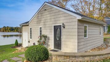 Apartment (0 Bedroom) | Interior