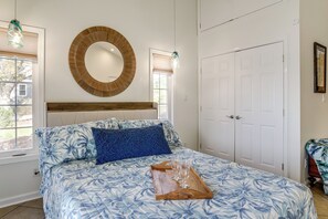 Apartment (0 Bedroom) | Interior