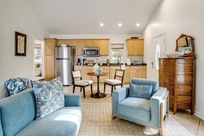 Interior - 2 Mi to Dtwn! Waterfront Gem on Wicomico River (Salisbury)