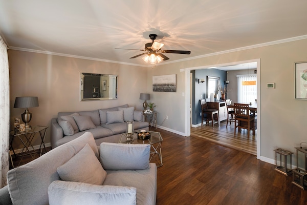 House (3 Bedrooms) | Interior