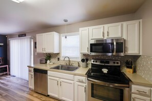 House (3 Bedrooms) | Interior - Milton Getaway Near Beach w/ Deck & Yard (Milton)