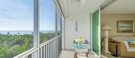 Apartment (0 Bedroom) | Interior