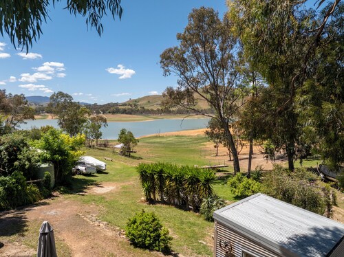 Gafia: 3  BR, 3  BA Cottage in Bonnie Doon, Sleeps 10