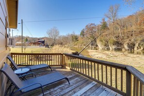 House (1 Bedroom) | Interior - Walk to Dtwn Damascus: Cabin w/ Creek Views! (Damascus)