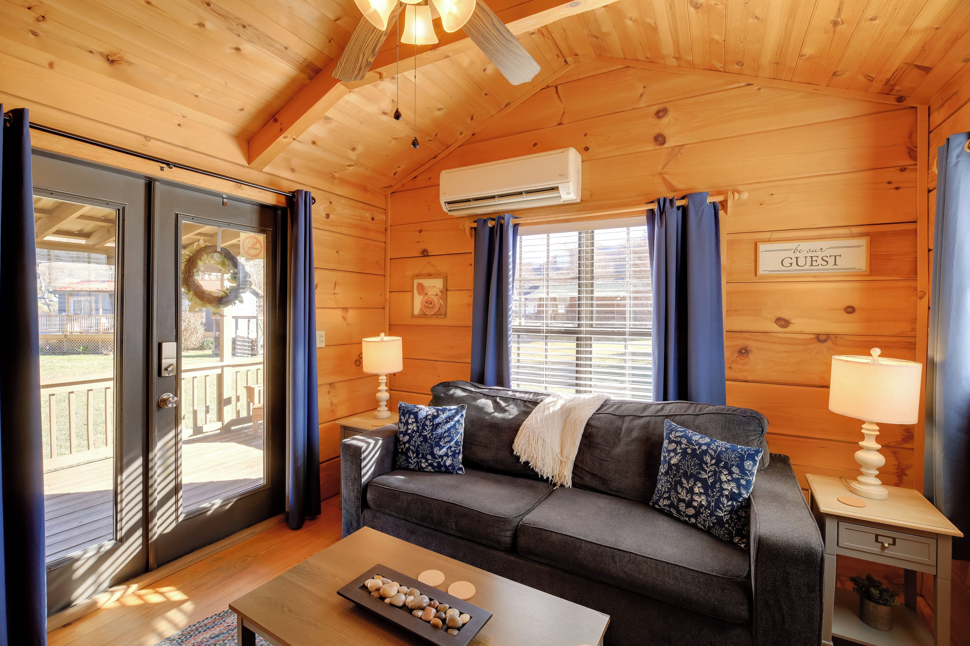 House (1 Bedroom) | Interior