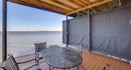 Family Retreat on Cedar Creek Lake! Dock & Views