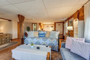 Apartment (0 Bedroom) | Interior