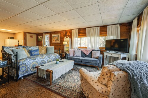 New England Hideaway on Historic 1859 Estate!