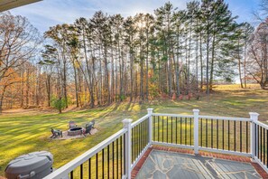 Interior - River, Trails & Wine! Group Retreat Near Mt Airy (Ararat)