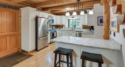 Along Big Wood River: Hailey Family Cabin w/ Yard