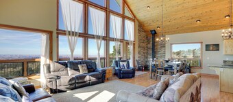 Close to Trails! Ultimate Seclusion at Moab Cabin