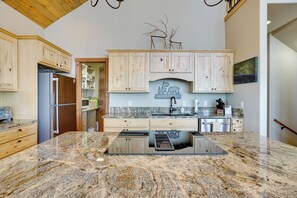 House (4 Bedrooms) | Interior - Close to Trails! Ultimate Seclusion at Moab Cabin (Moab)