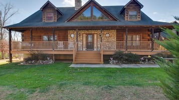 House (5 Bedrooms) | Front of property