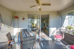 House (2 Bedrooms) | Interior - Golf, Shop & Relax: Englewood Retreat w/ Lanai! (Englewood)