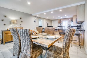 Apartment (2 Bedrooms) | Interior - Steps to Sand: Resort Escape on South Padre Island (South Padre Island)