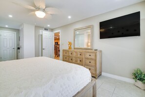 Apartment (2 Bedrooms) | Interior - Steps to Sand: Resort Escape on South Padre Island (South Padre Island)