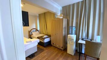 Classic-Dreibettzimmer, Stadtblick