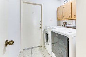 House (3 Bedrooms) | Interior - Extended Stay in Sugar Land! Family Home w/ Yard (Sugar Land)