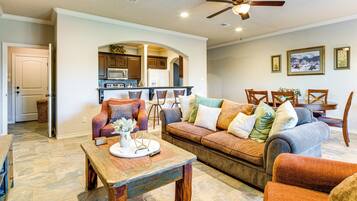 Apartment (4 Bedrooms) | Front of property