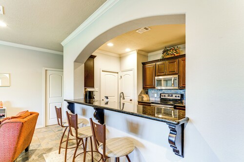 Spacious & Family-friendly! Tamu Townhome w/ Yard