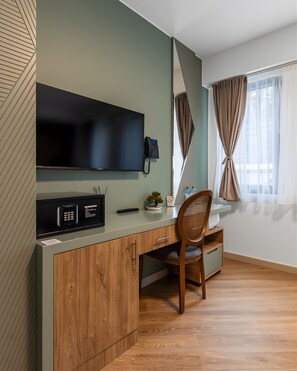 Standard Triple Room | In-room safe, free WiFi