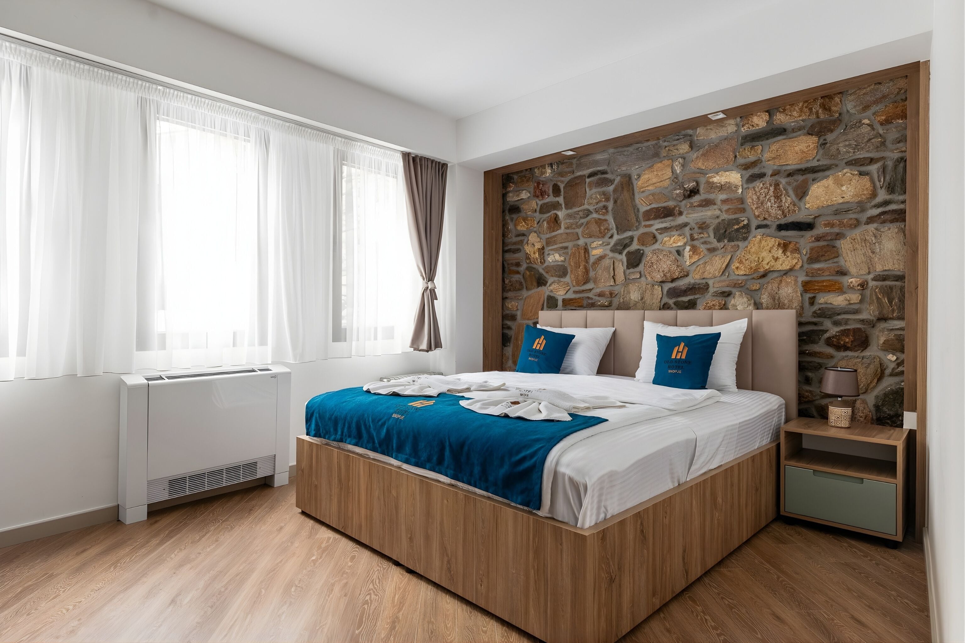 Standard-huone | Tallelokero huoneessa, ilmainen Wi-Fi