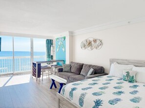 Iron/ironing board, Internet - The Atlantic | Direct Oceanfront | 10th Floor (Daytona Beach)