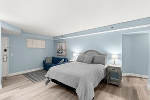 1 dormitori, planxa i posts de planxar, Internet i roba de llit 