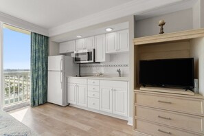Fridge, microwave, spices - The Viewpoint | Ocean & City Views | 8th Floor (Daytona Beach)