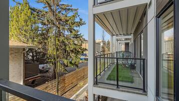 Deluxe Condo, 1 Bedroom, Courtyard View | View from room