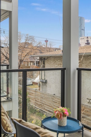 Deluxe-Apartment, 1 Schlafzimmer, Blick auf den Innenhof | Ausblick vom Zimmer